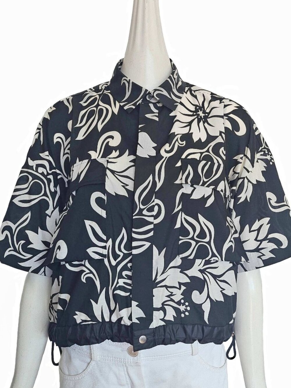 SACAI BLACK/OFF WHITE FLORAL PRINT BOXY SHIRT (3)